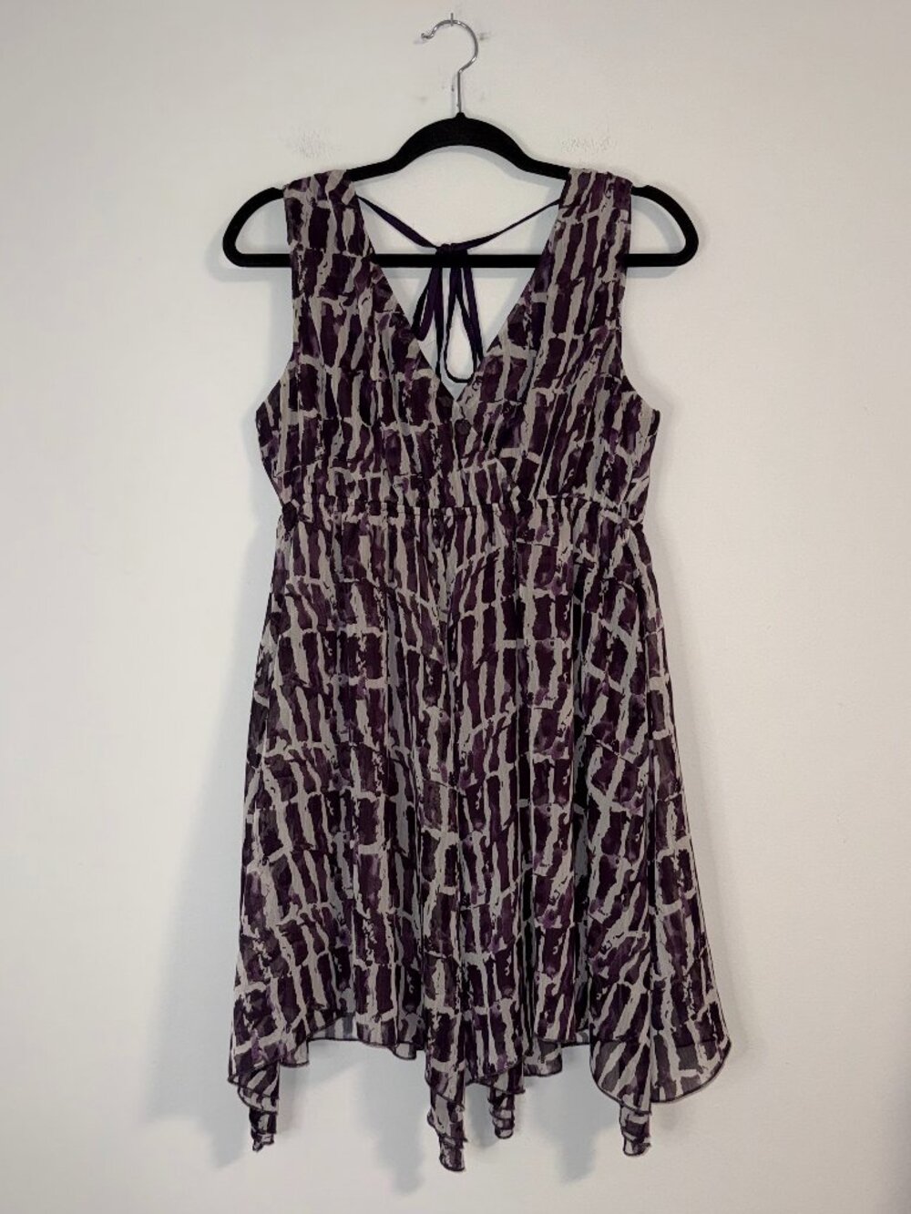 Y2K Abstract Patterned Handkerchief Hem Babydoll Sleeveless Top Sz L